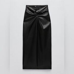NWT. Zara Black Vegan Leather Knot Pencil Skirt. Size Medium.